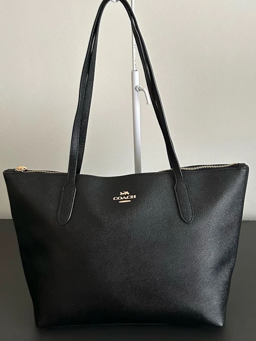 Coach Black Saffiano Leather Zip Top Tote Shoulder Bag Classic Large